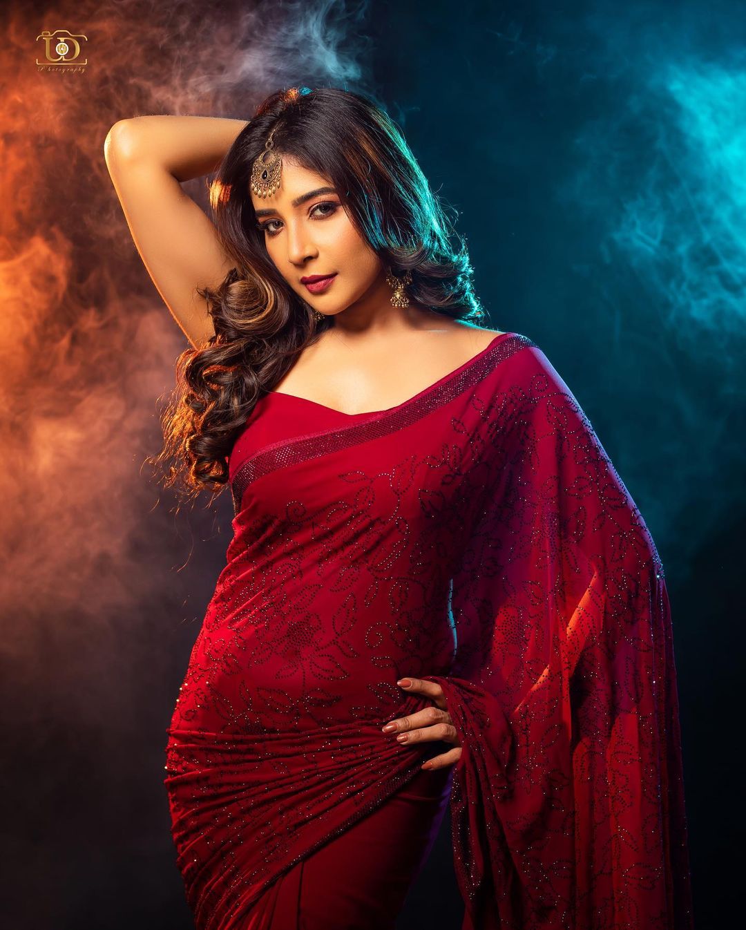 Actress Sakshi Agarwal Hot Photos in Saree