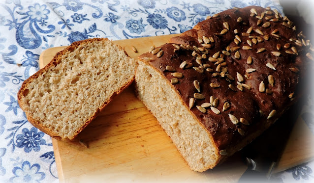 Easy No Knead Rye Bread