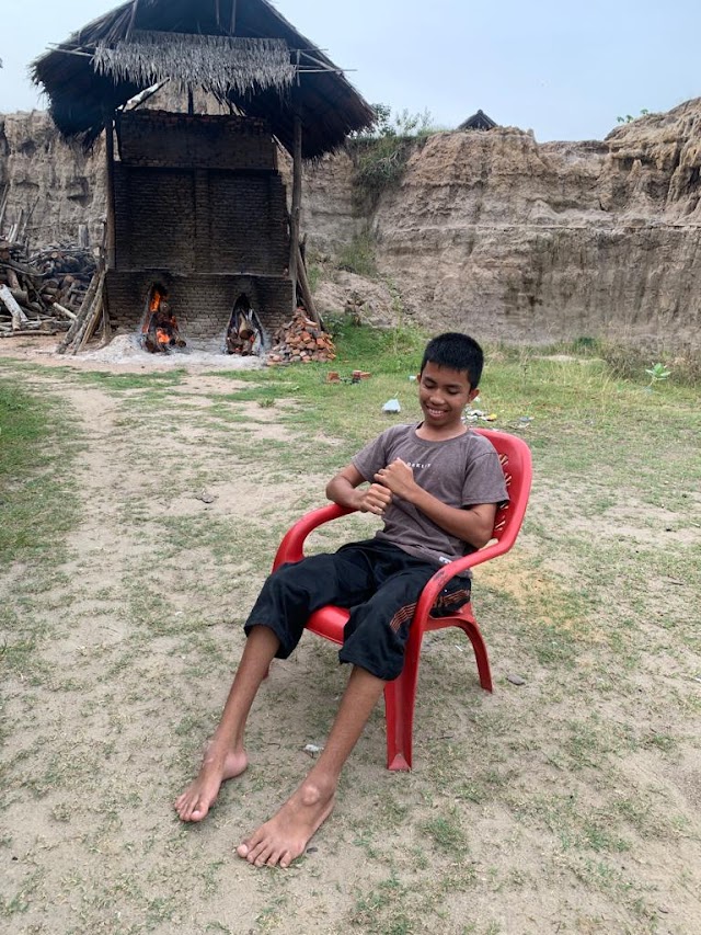 Remaja Disabilitas di Blang Tingkeum Butuh Kursi Roda