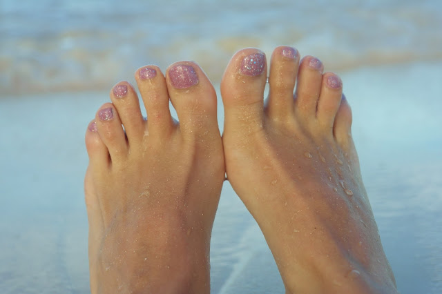 dusky pink pedicure