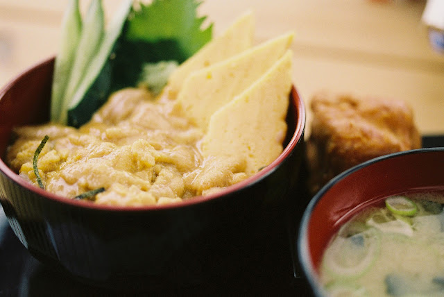 sea-urchin uni with hot rice