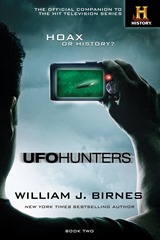 UFO Hunters Book Two - William J Birnes