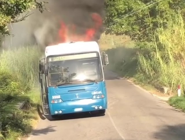 Cotral: prende fuoco un bus a Fara Sabina