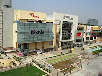 shopping mall delhi rajouri garden city square west gate westgate shoppers stop tdi paragon mgf metro train station jewellery gurgaon shopping sale discount stores christmas festival carnival