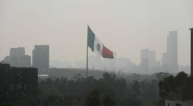  Ante contaminación, sugieren subir precios de gasolina y regular marchas