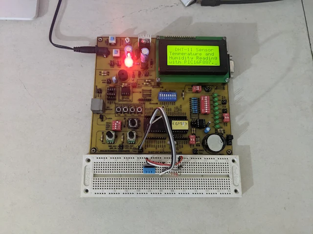 PIC16F887 DHT-11 LCD Example Using XC8