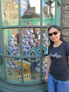 Wizarding World of Harry Potter Honeydukes Chocolate Frogs