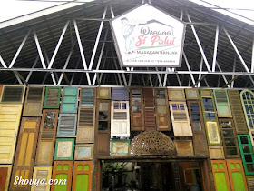 Warung si Palui