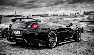 Nissan Gtr R35 Black Edition Wallpaper