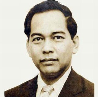 Biografi Hadi Thayeb - Gubernur Aceh ke -12