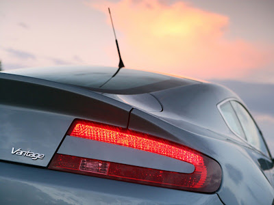 aston martin 2012 v8 vantage tail light