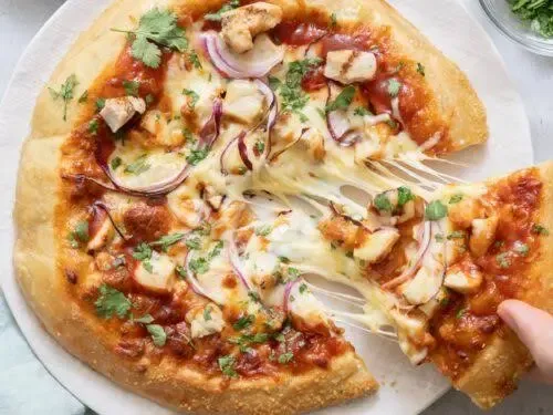 how-to-cook-bbq-chicken-pizza-at-home