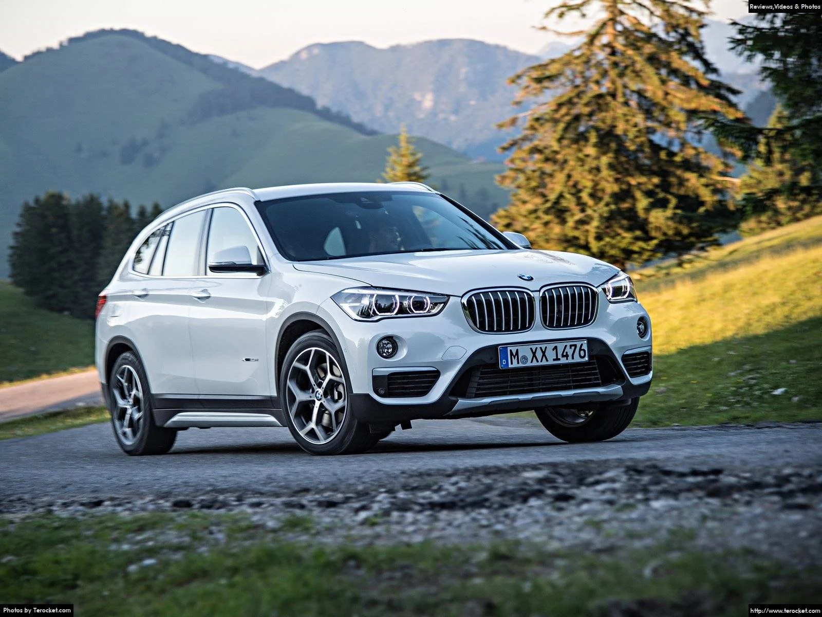 Hình ảnh xe ô tô BMW X1 2016 & nội ngoại thất