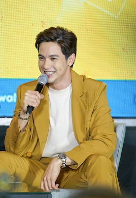 Alden Richards Has More to Love at Waltermart