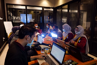 PKM FEB UTI Beri Pelatihan Keuangan dan Pemasaran Kepada Penggiat Start Up di Lampung