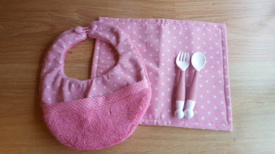 DIY Baby Bib with pocket - tutorial and pattern