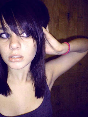 emo hairstyles for girls with medium length emo hair. emo hairstyles for girls with