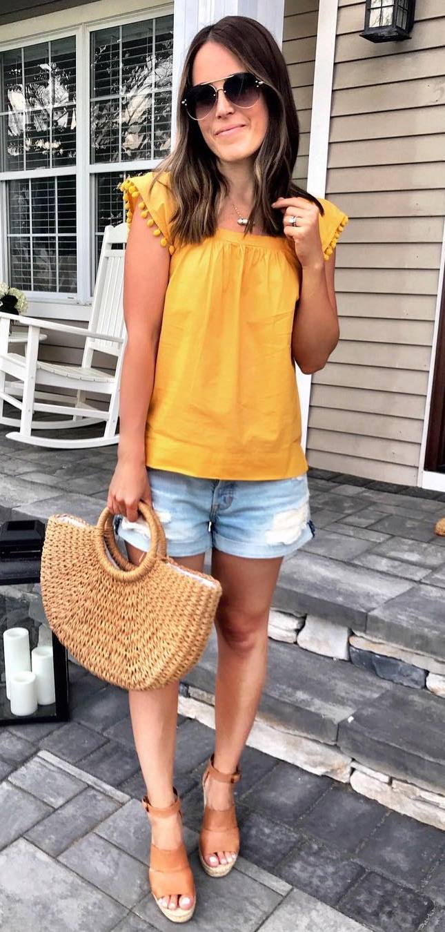 what to wear with a pair of platform sandals : bag + shorts + yellow top