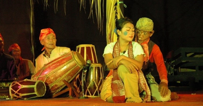 Ubrug Teater Rakyat Banten pesona  wisata indonesia 