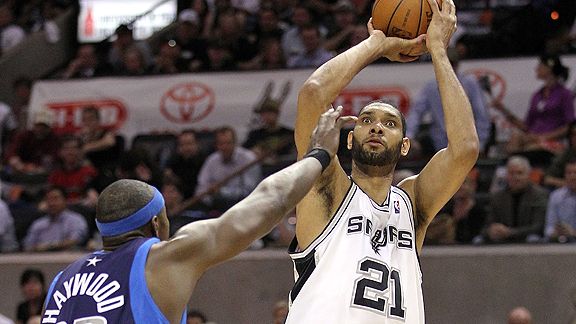  contra os spurs em san antonio e vencer o duelo apos perder o