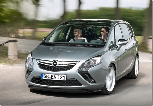 Opel-Zafira_Tourer_2012_1600x1200_wallpaper_02