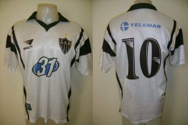 Atlético-MG com camisa azul, logotipo da telemar, galo com uniforme azul