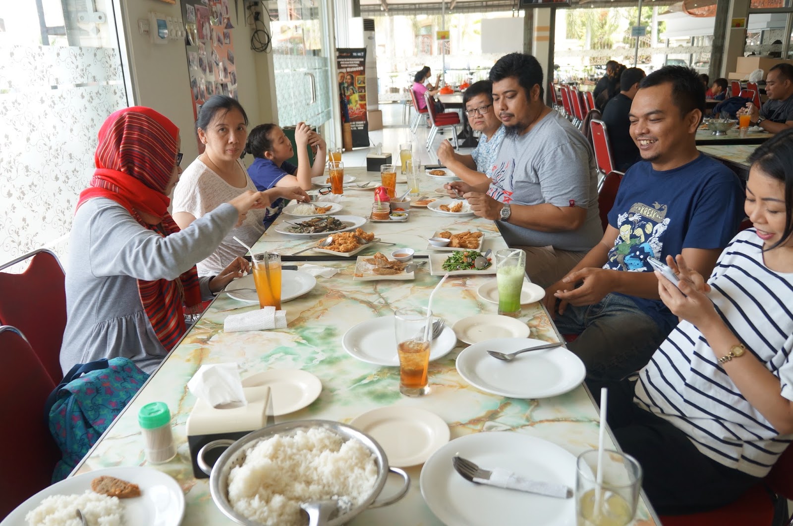 Ada Rupa Ada Harga di Restoran Pondok Kakap - Tukang Jalan 