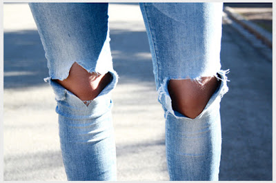 Jeans With Holes In The Knees