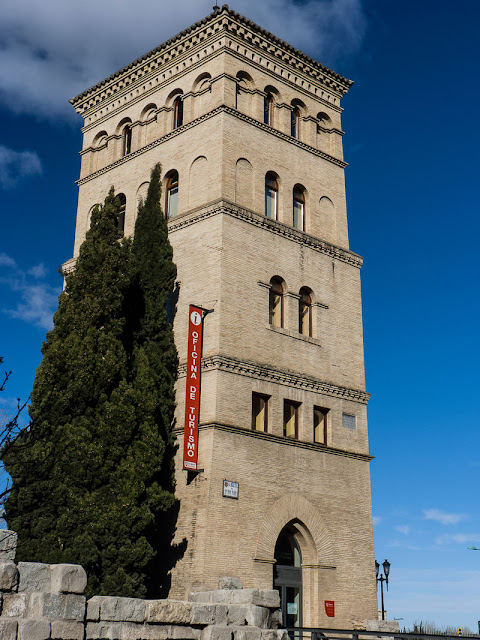 Torreón, Zuda, Zaragoza