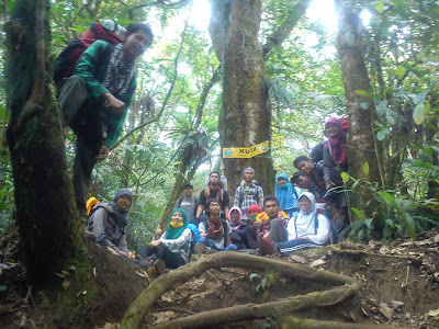 Bertualang asik di Gunung Ciremai 3078 mdpl