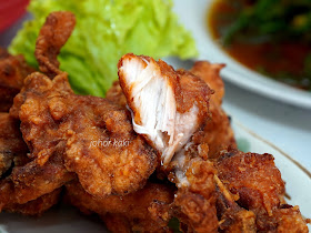 Har-Cheong-Gai-Prawn-Paste-Chicken