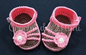 DIY - Sandálias de Crochê para Meninas Passo a Passo Em Vídeo crochê da Mimi