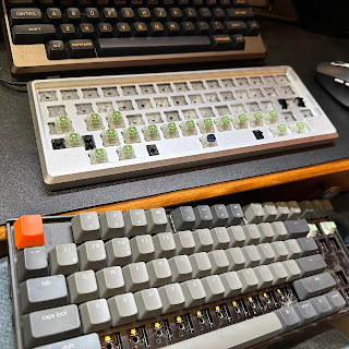 Harvesting the Jade switches from a hairy Keychron K8