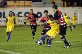 Foto Colo-Colo x Vitória - camisa nova 2009