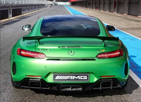 Mercedes-AMG GT R