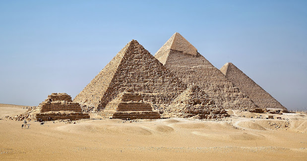 Imagen: Las tres grandes pirámides de Giza