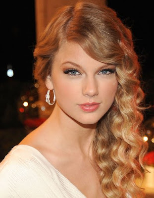 hairstyles for 2011 prom for long hair. prom hairstyles long hair