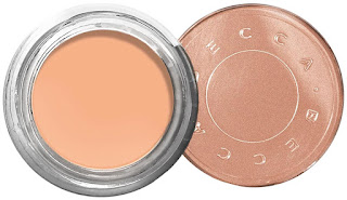 Becca under eye brightening corrector