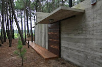 Casa XS Rustic Concrete Cottage Design with Minimal Maintenance