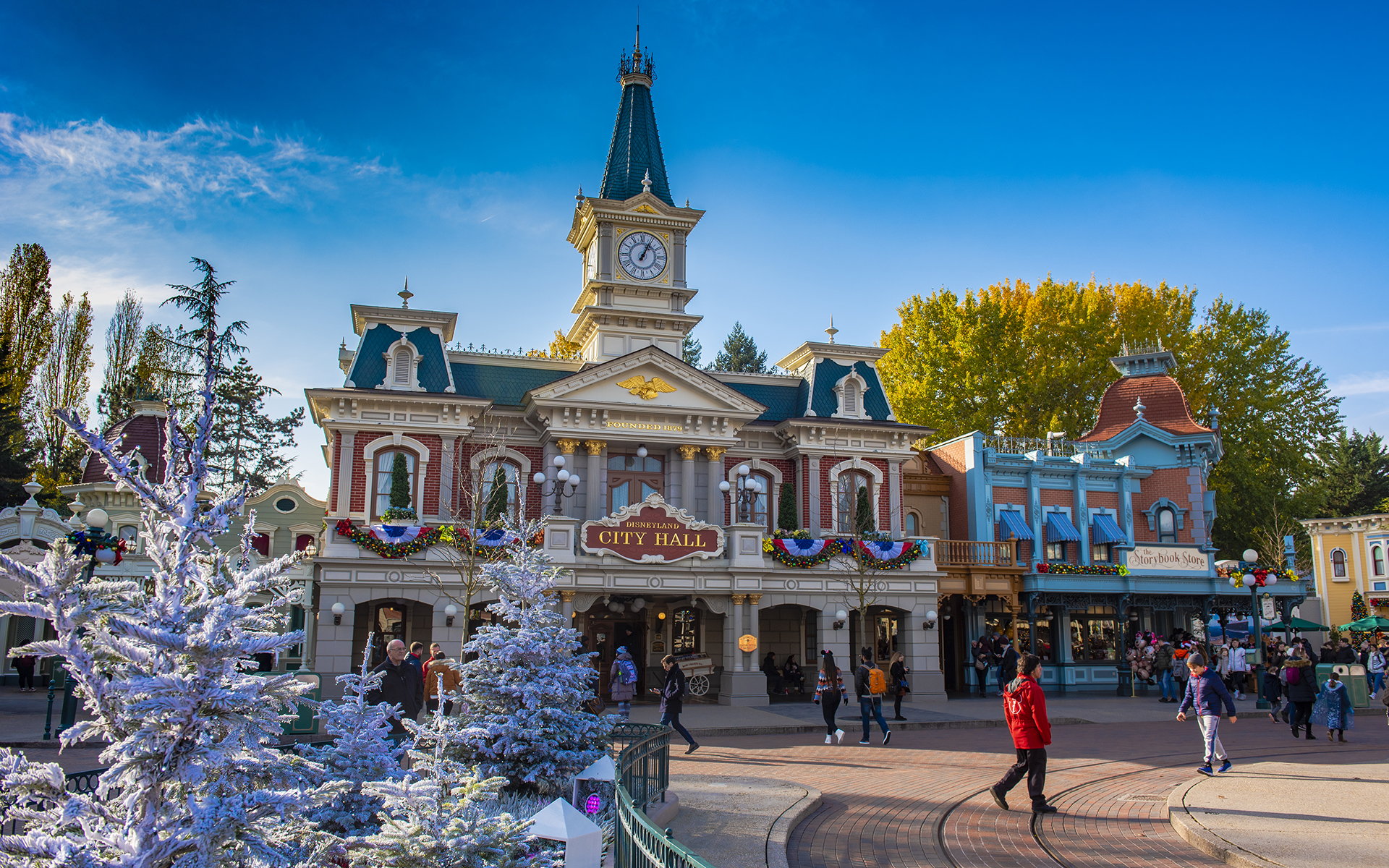 Noël enchanté à Disneyland® Paris • Come to Paris