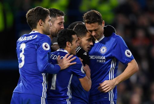 Chelsea FC Eden Hazard Celebrates With teammates 