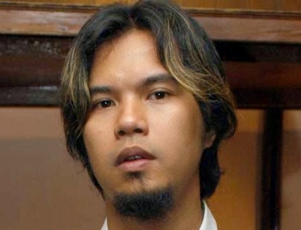 5 Gaya Rambut  Ahmad Dhani Paling Keren Sepanjang Waktu 