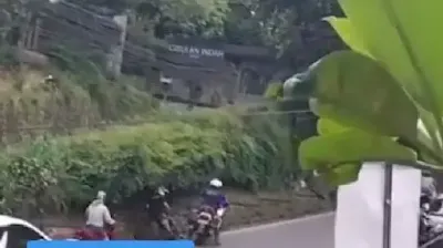 Viral Aksi Arogan Polisi Patwal Tendang Pemotor hingga Masuk Selokan di Kawasan Puncak Bogor
