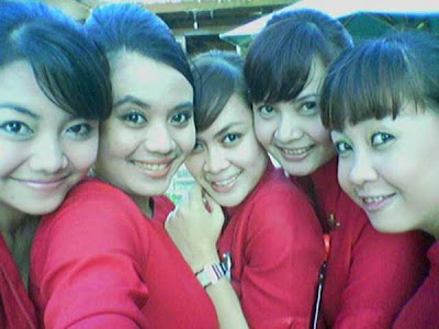 Foto Seksi Riny Lion Air -Wings Air Pramugari