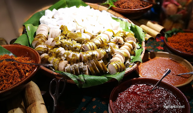 Resepi Rendang Ayam Bersama Ketupat - Rasmi Suf