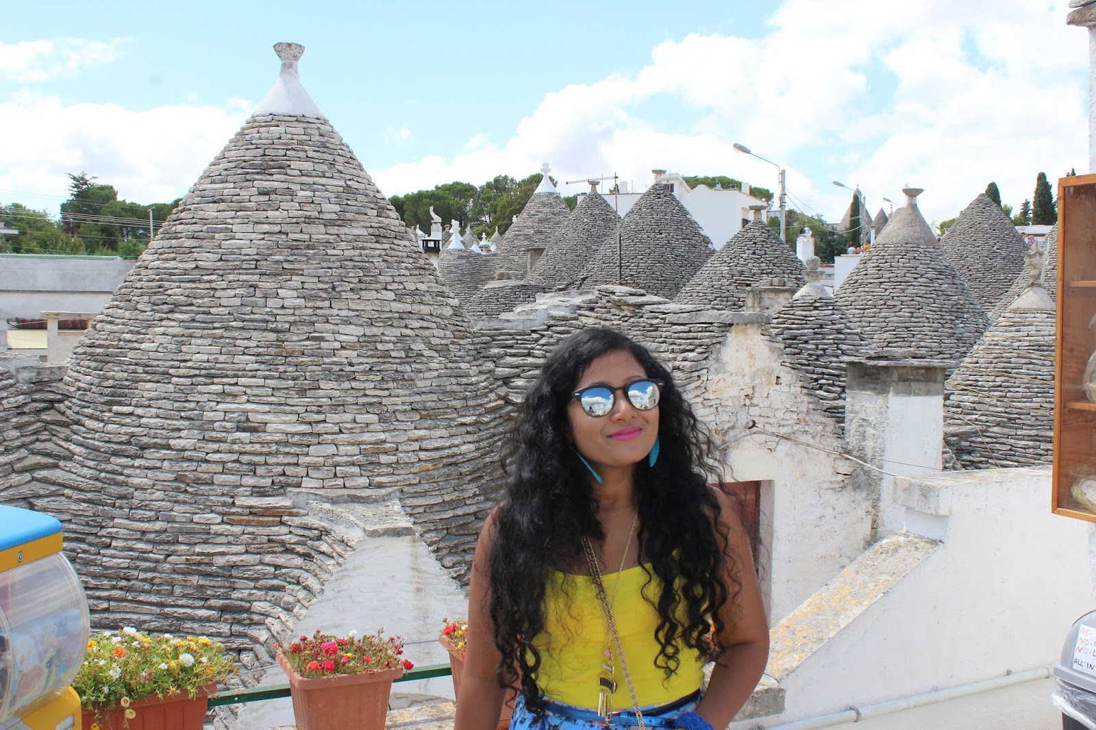 trulli houses for rent, trulli houses for sale, trulli italy images, trulli puglia images, how are trulli houses built, puglia, trulli with pool, trulli inside