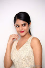 lover movie actress riddhi kumar hd photos