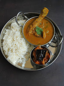 Chicken Gravy with grounded masala