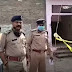 बदमाशों को पकड़ने गई पुलिस टीम पर फायरिंग,  आठ पुलिसकर्मी शहीद