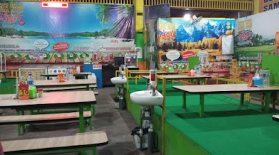 desain kafe lesehan modern terbaru